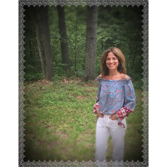 Meet your Posher, Sherry - Picture 1 of 2